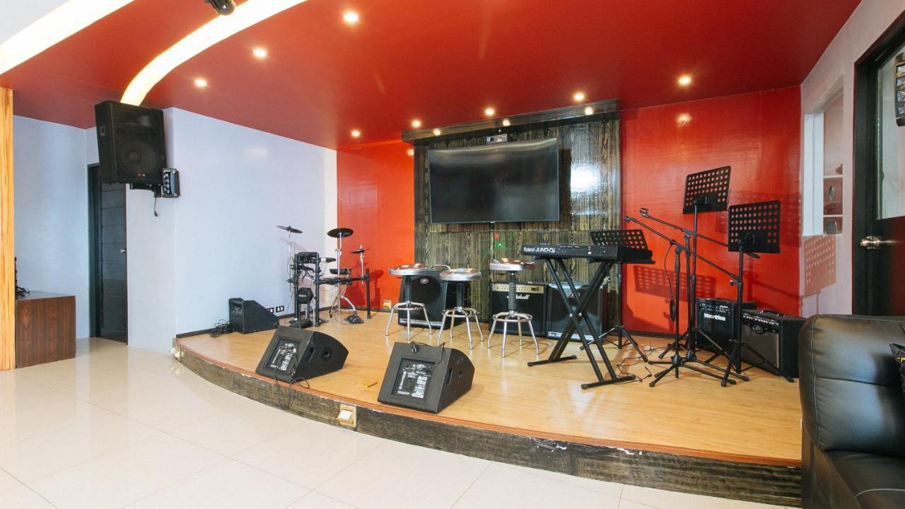 Reddoorz @ Walk Inn Hotel Manila Esterno foto
