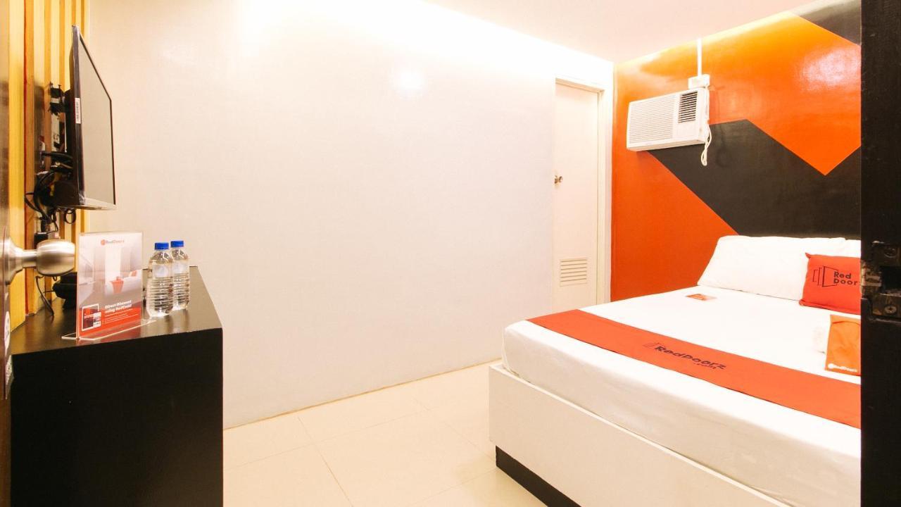 Reddoorz @ Walk Inn Hotel Manila Esterno foto